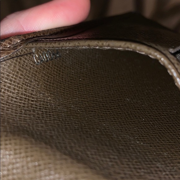 Louis Vuitton Epi Wallet - Picture 6 of 6